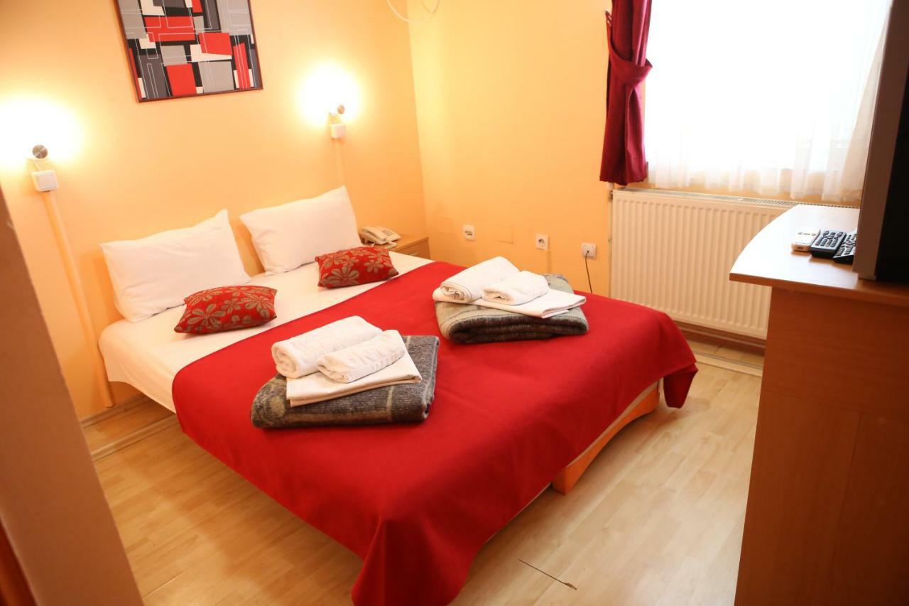 Hotel&Spamontenegro Rivijera Велес Екстер'єр фото